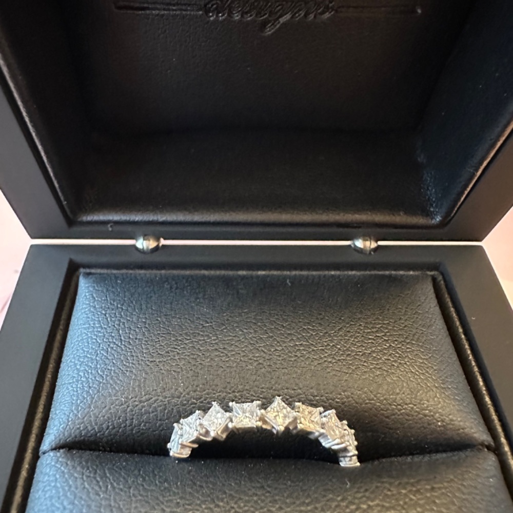 Millie Ryan Princess Cut Single Row Ring - Picture 2 of 6
